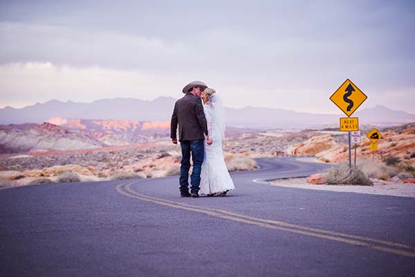 Romantic wedding photo at Valley of Fire outdoor wedding venue