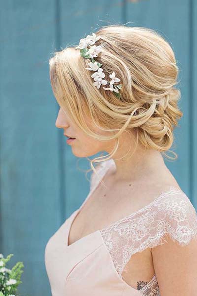 Bridal Hairstyles :: Messy Bun with Flowers