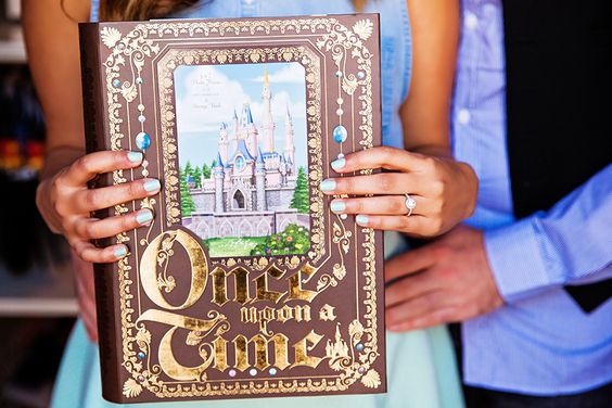 Storybook Guestbook | Fairytale Wedding I Beauty and the Beast Wedding Ideas