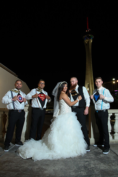 Las Vegas Wedding Photos | Group Wedding Photo Ideas